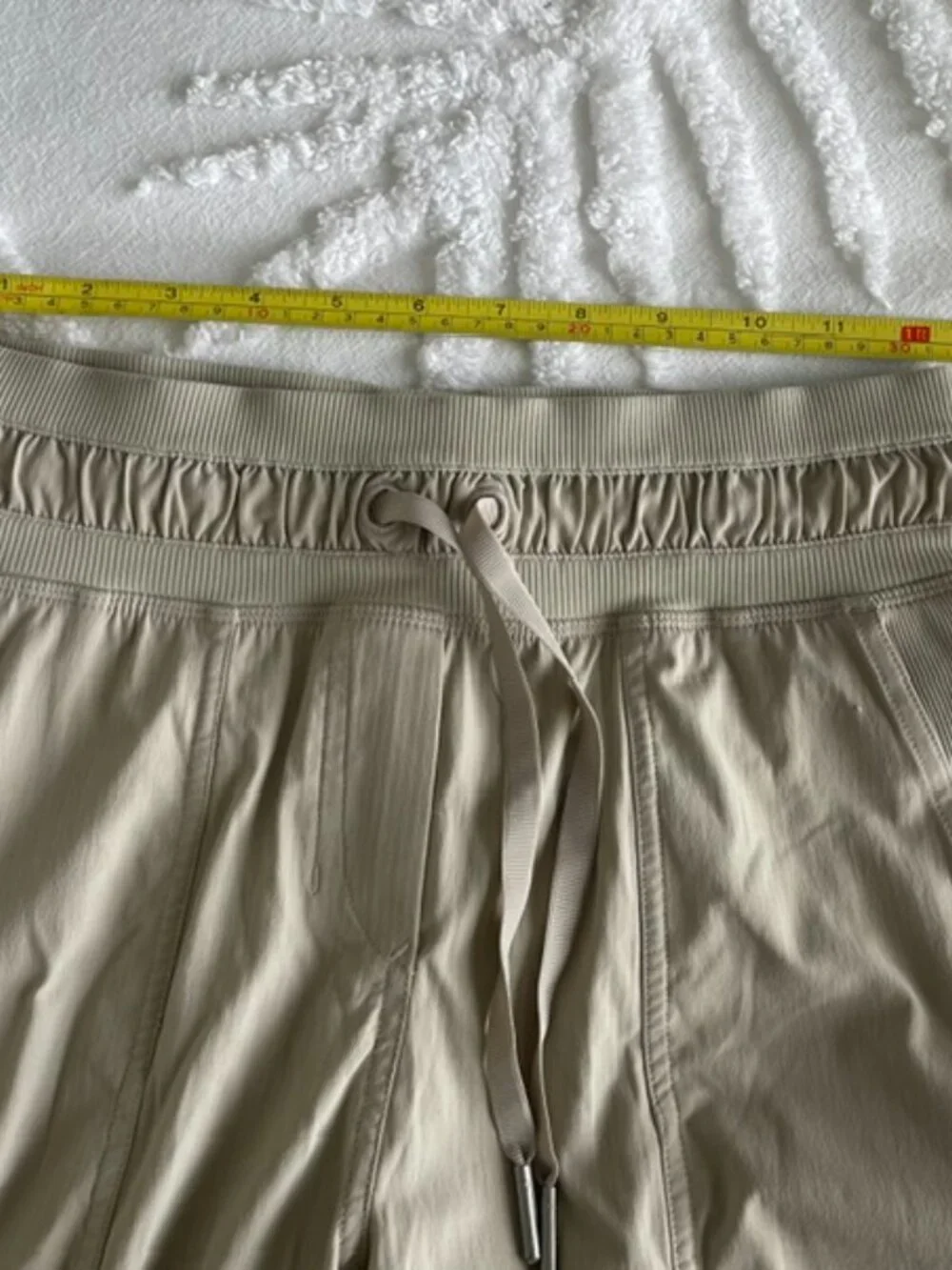 Lululemon Women's Dance Studio Crop Pants Unlined Light Beige - Size 2